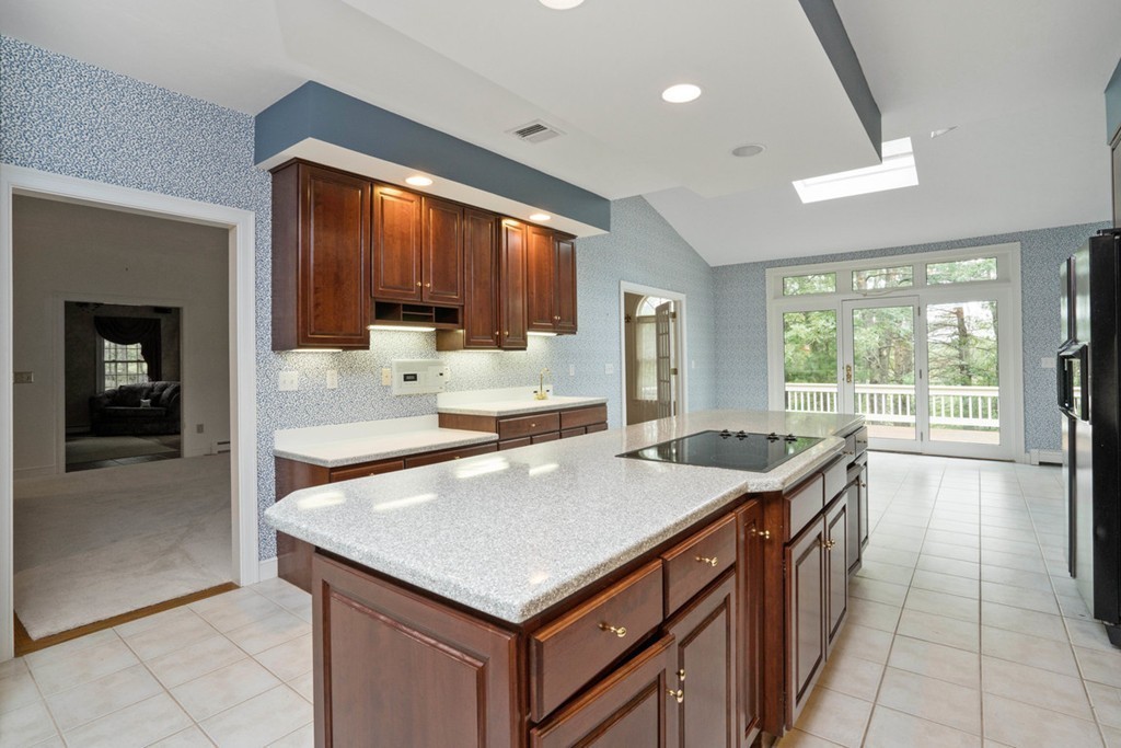 61 Fox Den Road Kingston, MA 02364 - Photo 7 of 28 Gallery Image 7