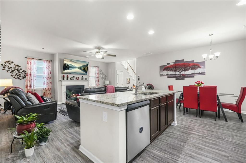 637 Sunflower Drive Canton, GA 30114 - Photo 13 of 53