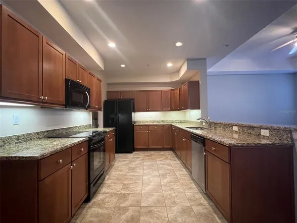 $2,500 | 642 Wells Court, Unit 201, Clearwater, FL 33756