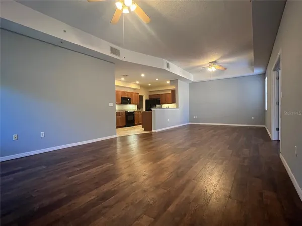 $2,500 | 642 Wells Court, Unit 201, Clearwater, FL 33756