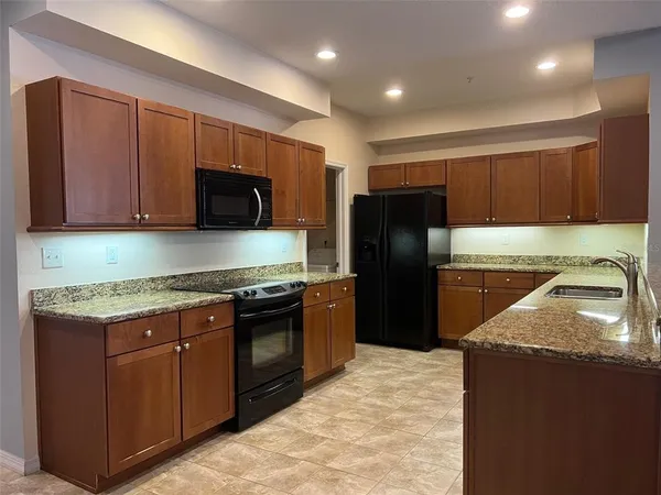 $2,500 | 642 Wells Court, Unit 201, Clearwater, FL 33756