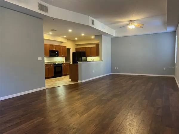 $2,500 | 642 Wells Court, Unit 201, Clearwater, FL 33756