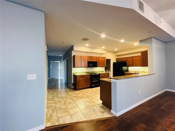 $2,500 | 642 Wells Court, Unit 201, Clearwater, FL 33756