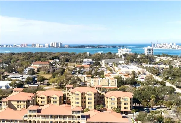 $2,500 | 642 Wells Court, Unit 201, Clearwater, FL 33756