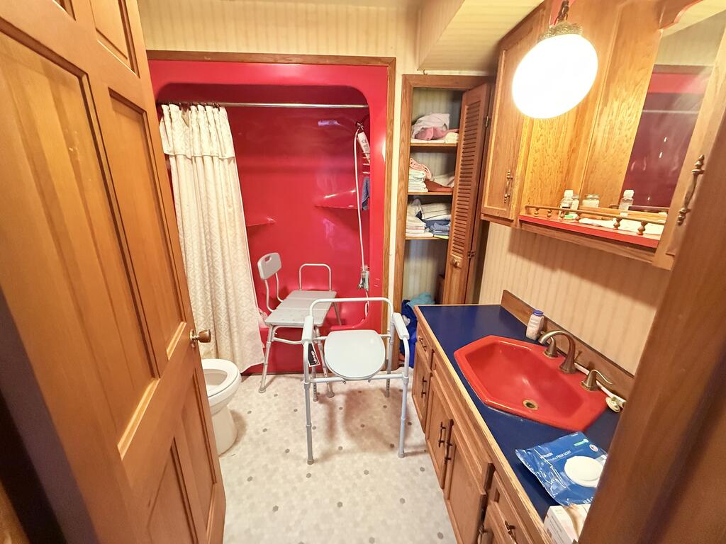 561 R Linden Avenue Johnstown, PA 15902 - Photo 11 of 14 Gallery Image 11