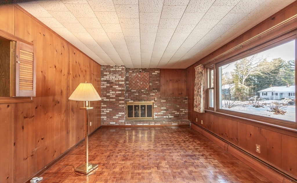 89 Jackson Drive Raynham, MA 02767 - Photo 25 of 30 a very nice looking room with a large window