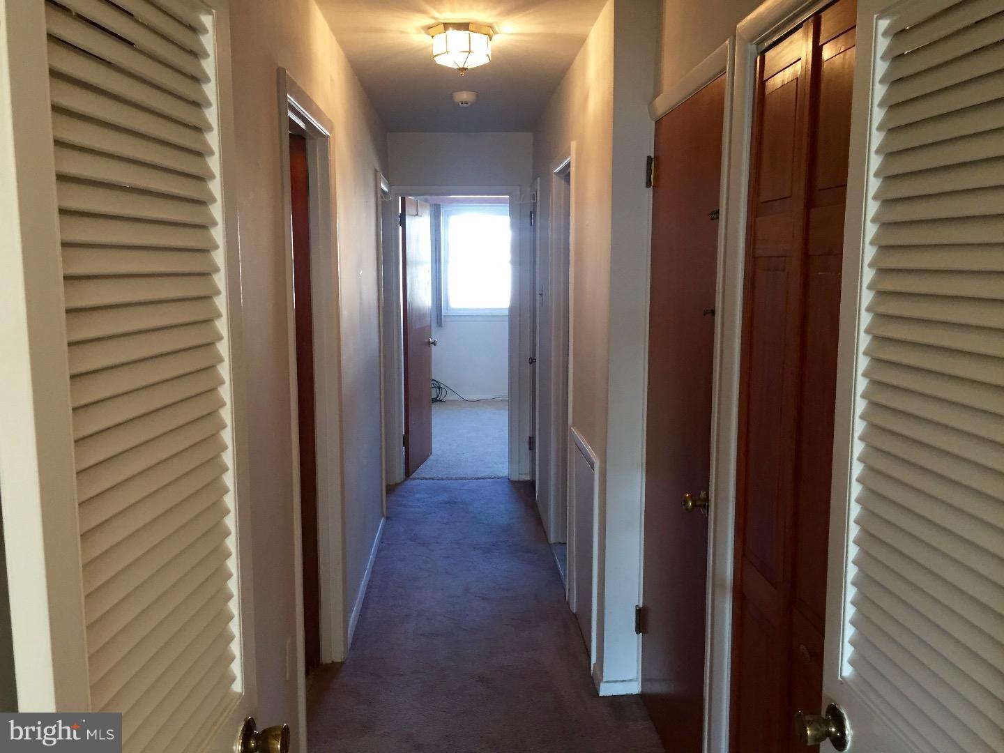 8811 Blue Grass Road Philadelphia, PA 19152 - Photo 8 of 21 Hallway