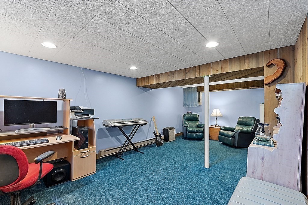 59 Pilgrim Road Concord, MA 01742 - Photo 15 of 21 Gallery Image 15