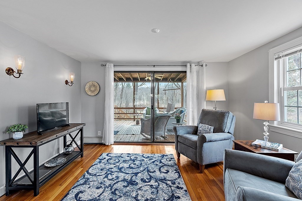 59 Pilgrim Road Concord, MA 01742 - Photo 3 of 21 Gallery Image 3