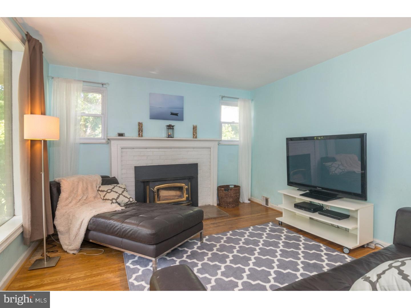 149 Fairhill Road Huntingdon Valley, PA 19006 - Photo 3 of 21 Gallery Image 3