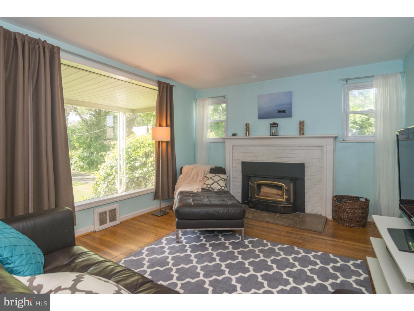 149 Fairhill Road Huntingdon Valley, PA 19006 - Photo 4 of 21 Gallery Image 4