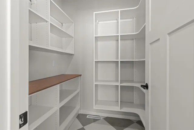 $489,900 | 3621 Gladiolus Place, Appleton, WI 54913