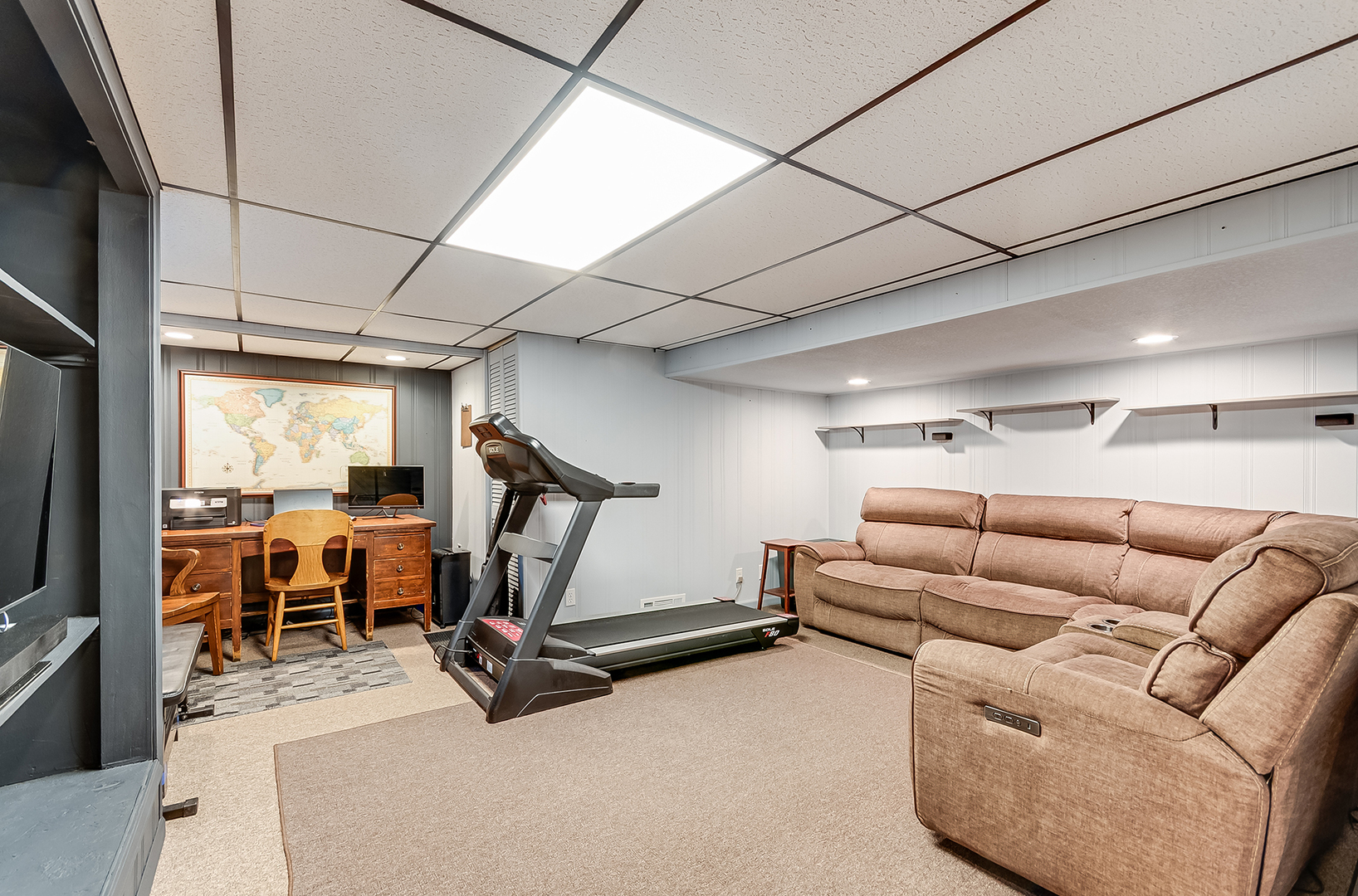 409 Cornelia Street Joliet, IL 60435 - Photo 19 of 27 a view of a livingroom with furniture and windows