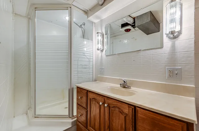 $315,000 | 409 Cornelia Street, Joliet, IL 60435