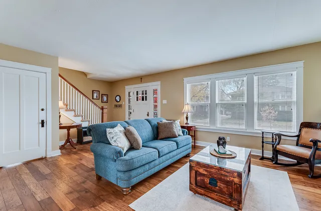 $315,000 | 409 Cornelia Street, Joliet, IL 60435