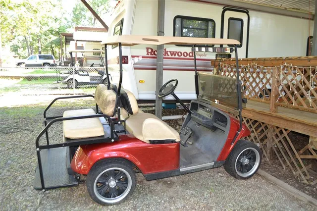 a car parked in front of a building