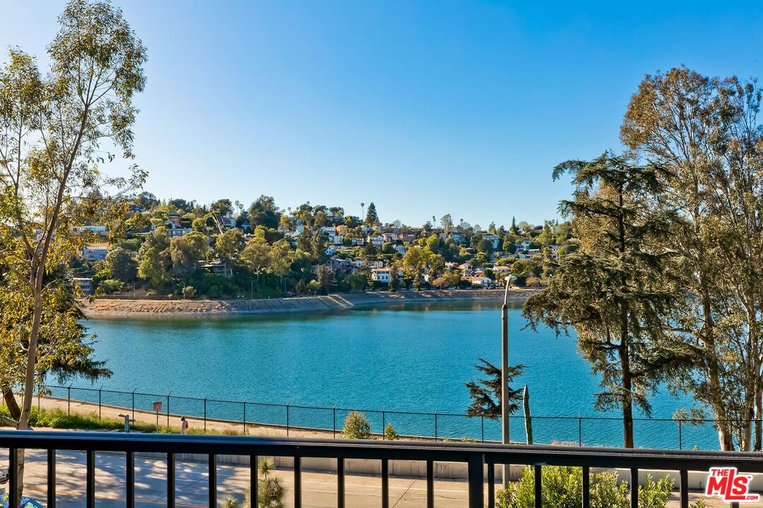 2106 Rockford Road Los Angeles, CA 90039 - Photo 17 of 66