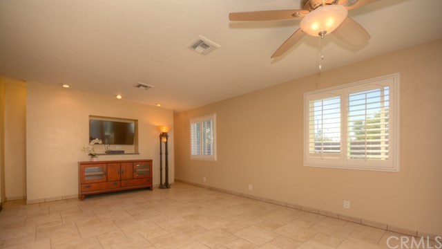 6327 Banner Court Riverside, CA 92504 - Photo 11 of 38