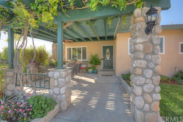 6327 Banner Court Riverside, CA 92504 - Photo 4 of 38
