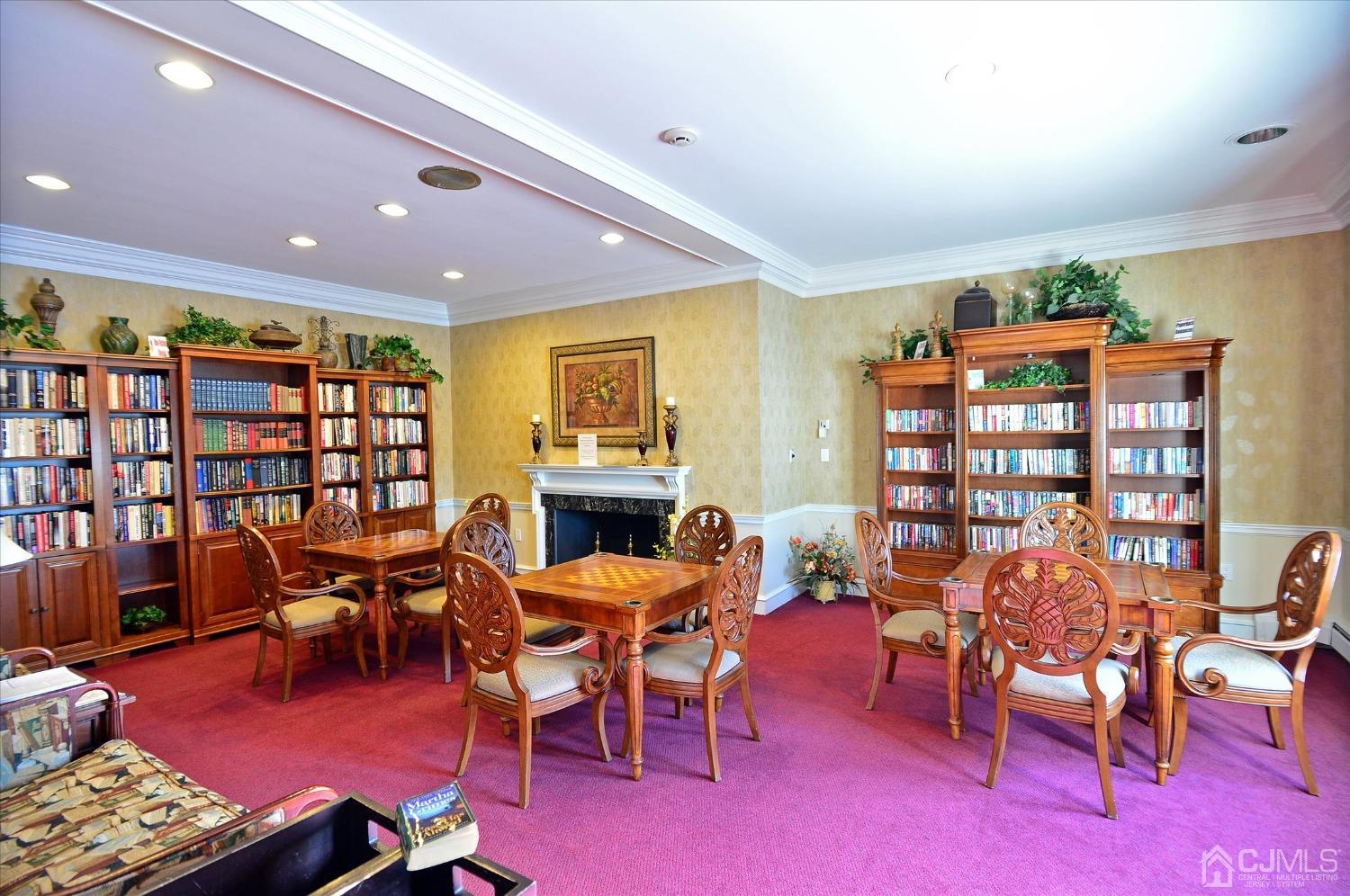 569 Old Nassau Road, Unit O Iselin, NJ 08830 - Photo 26 of 38 a livingroom with furniture and dining room