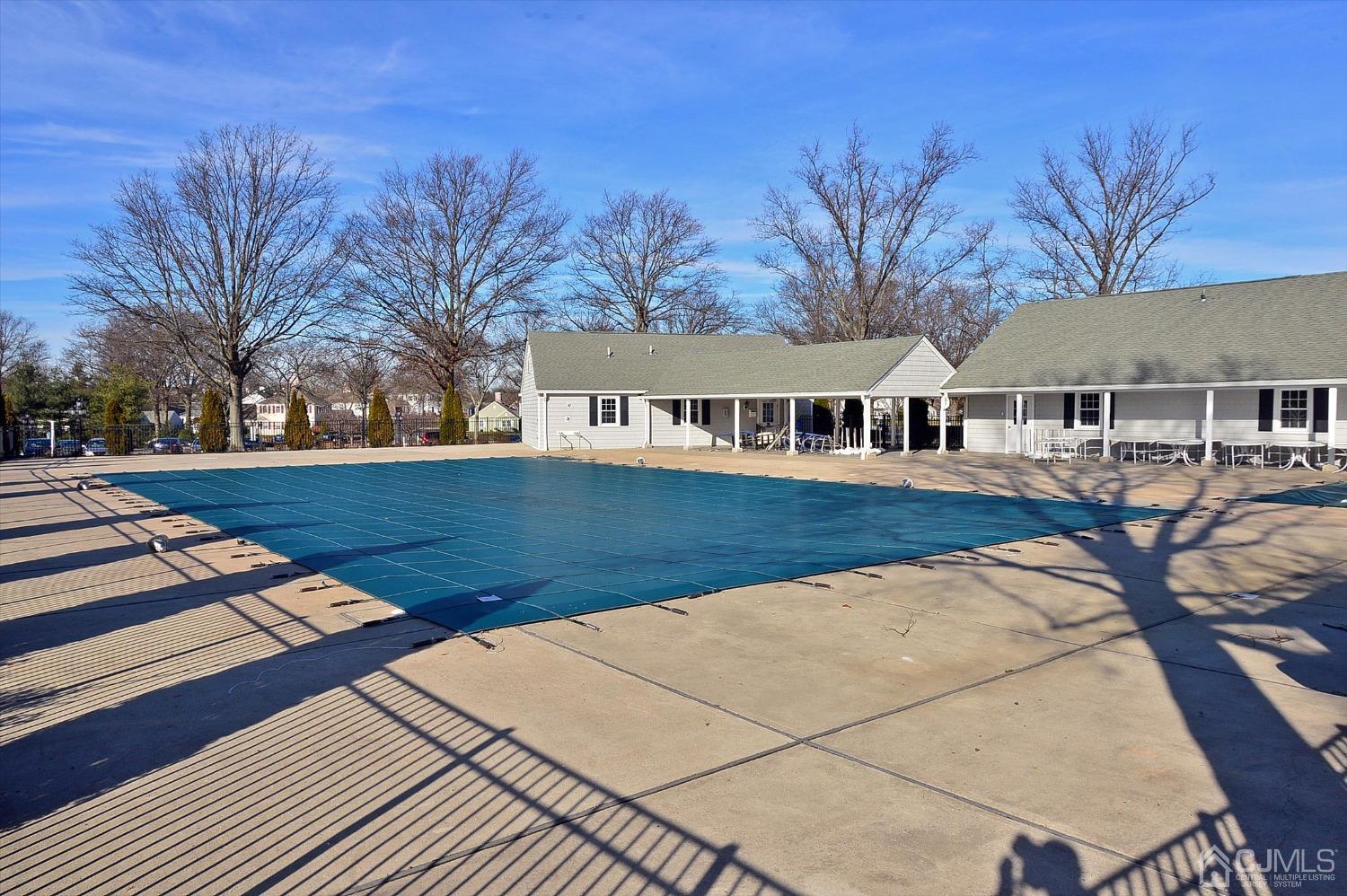569 Old Nassau Road, Unit O Iselin, NJ 08830 - Photo 31 of 38 a view of a yard in front of house