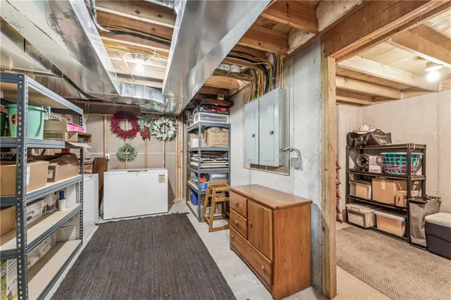 $975,000 | 29215 State Route West, Freeman, MO 64746