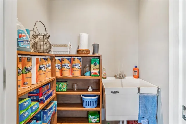 $975,000 | 29215 State Route West, Freeman, MO 64746