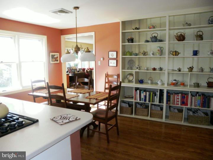 35 Wellesley Road Swarthmore, PA 19081 - Photo 7 of 20 Gallery Image 7