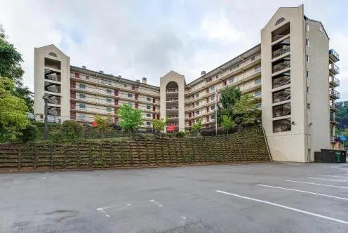 $349,900 | 102 Baskins Creek Bypass, Unit 209, Gatlinburg, TN 37738