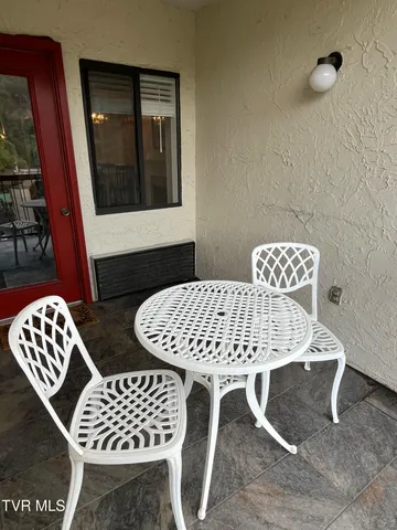 $349,900 | 102 Baskins Creek Bypass, Unit 209, Gatlinburg, TN 37738