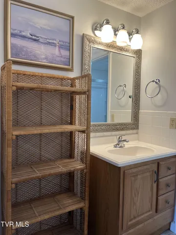 $349,900 | 102 Baskins Creek Bypass, Unit 209, Gatlinburg, TN 37738