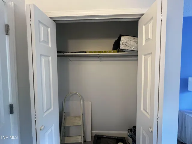 $349,900 | 102 Baskins Creek Bypass, Unit 209, Gatlinburg, TN 37738