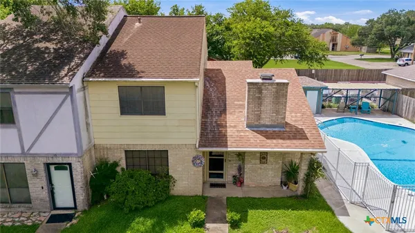 $194,500 | 101 A Maplewood Drive, Unit 20, Victoria, TX 77901