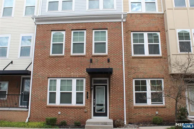 $3,600 | 6 Bond Street, Bridgewater, NJ 08807