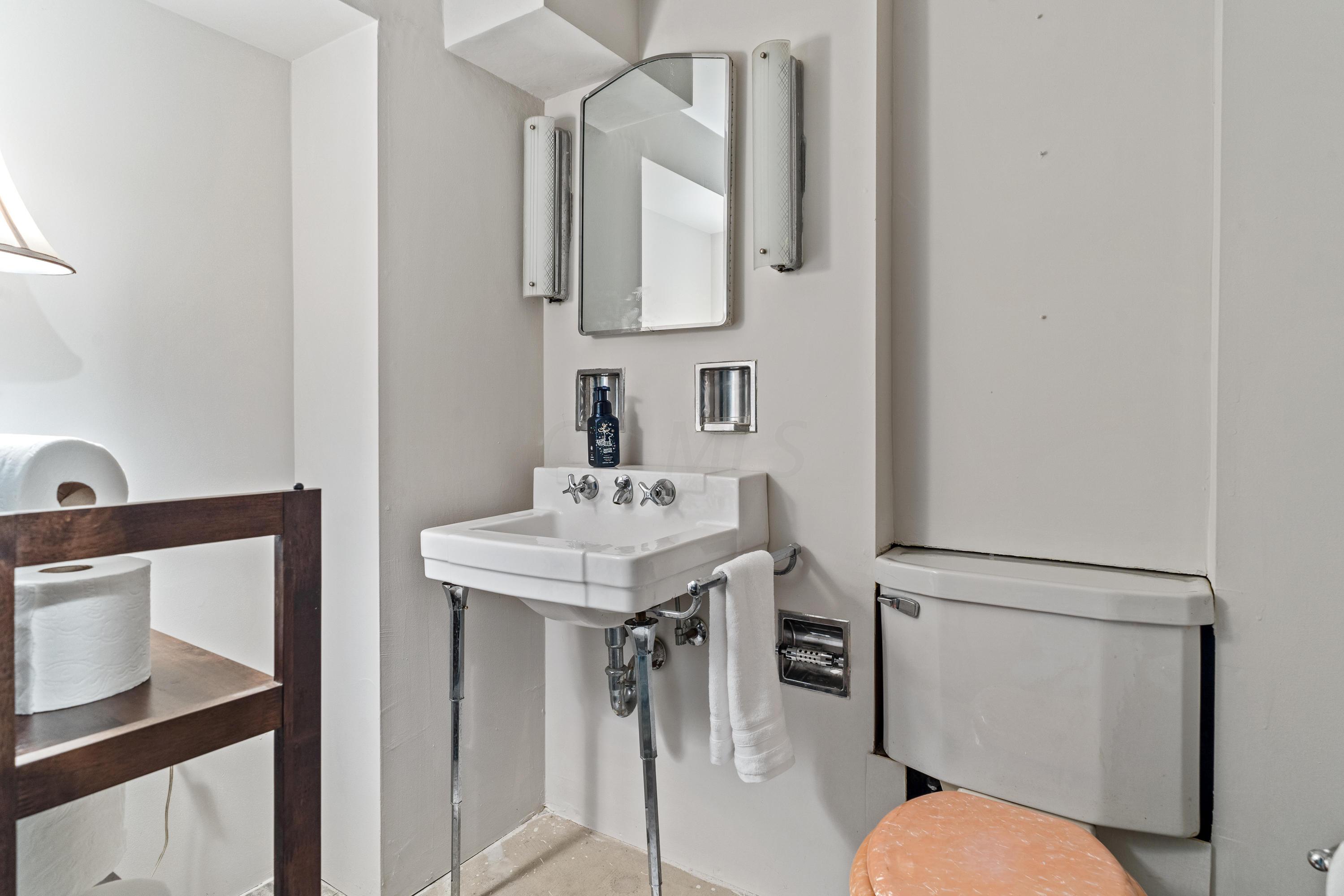 482 Acton Road Columbus, OH 43214 - Photo 26 of 30 Gallery Image 26
