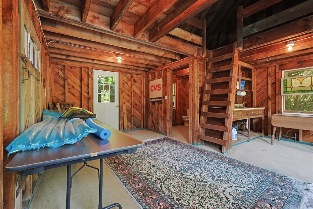 110 Chipper Hill Road Northbridge, MA 01534 - Photo 33 of 40