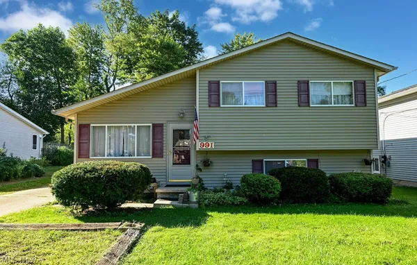 $309,900 | 991 Lloyd Avenue, Aurora, OH 44202