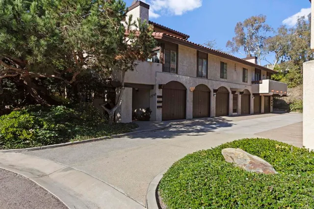 $875,000 | 13742 Ruette Le Parc, Unit C, Del Mar, CA 92014