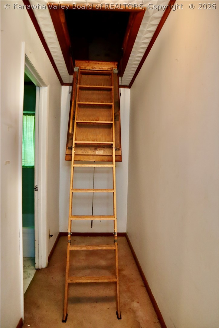 1004 Oakmont Road Charleston, WV 25314 - Photo 7 of 13 Gallery Image 7