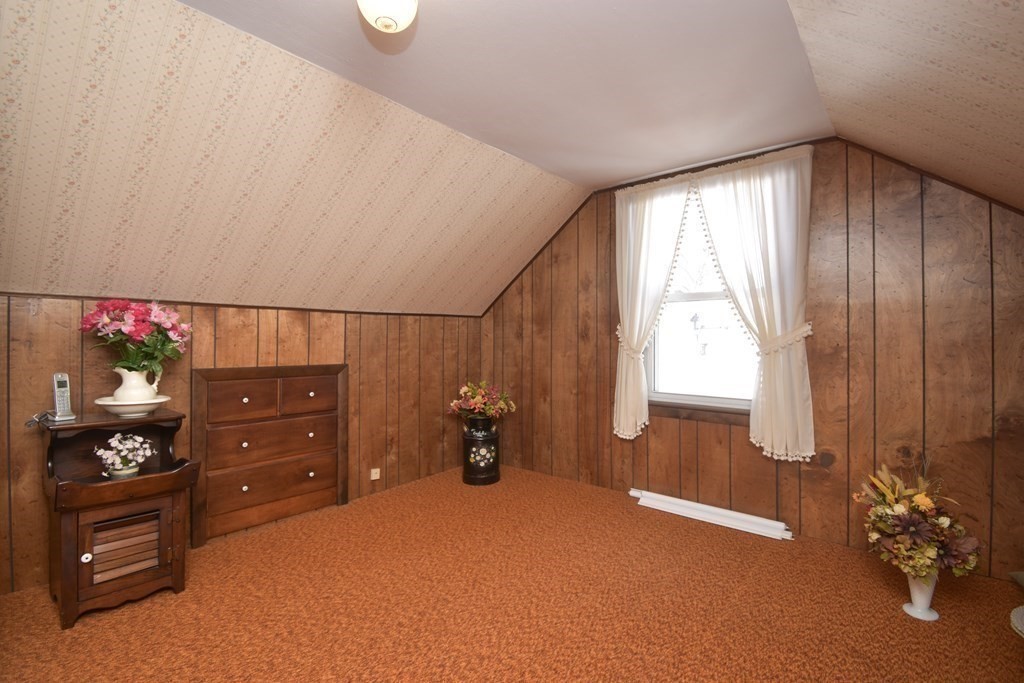 44 Holy Cross Street Springfield, MA 01104 - Photo 22 of 34