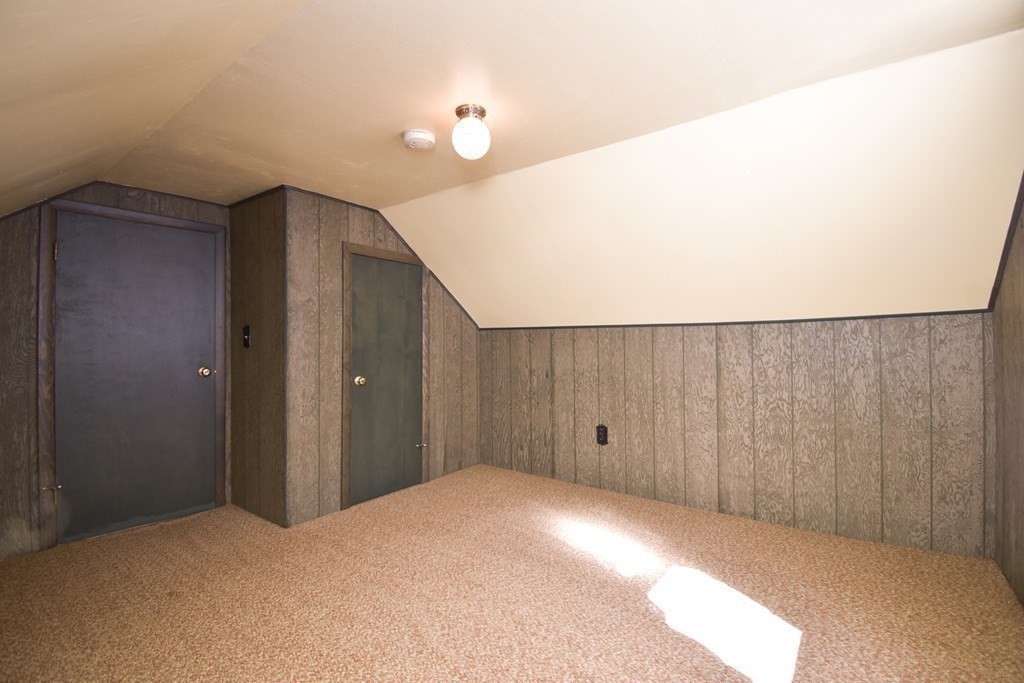 44 Holy Cross Street Springfield, MA 01104 - Photo 28 of 34