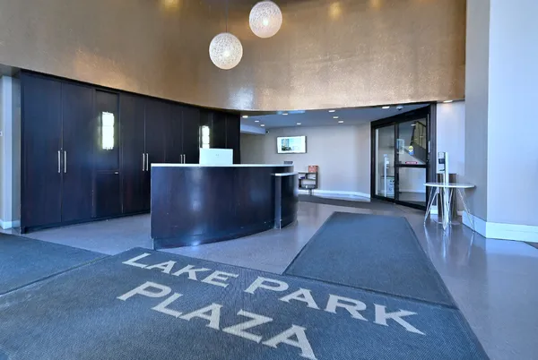 $334,900 | 3930 North Pine Grove Avenue, Unit 2501, Chicago, IL 60613