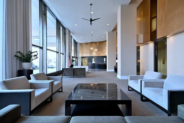 $334,900 | 3930 North Pine Grove Avenue, Unit 2501, Chicago, IL 60613