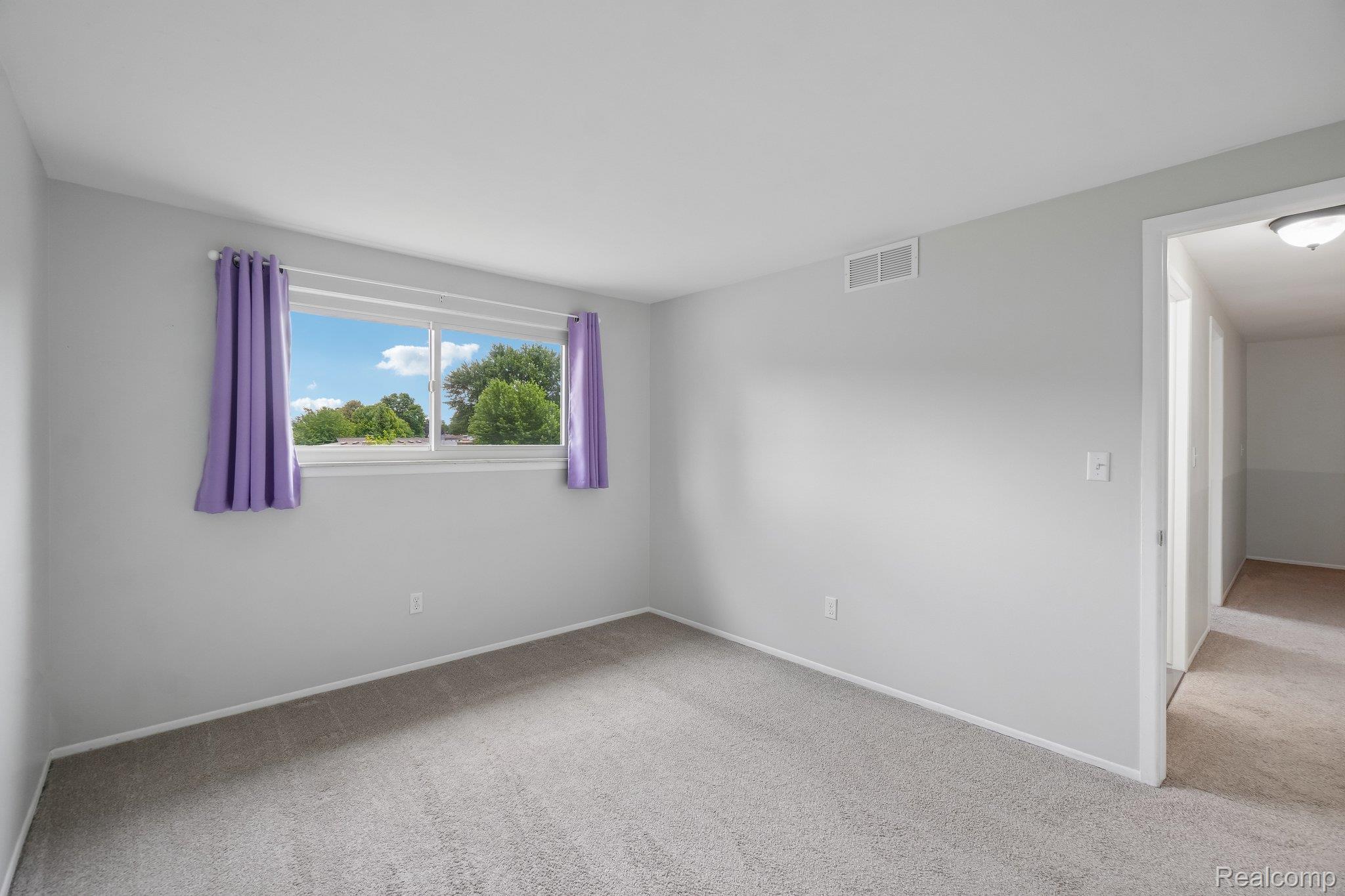 6046 Wedgewood Road Canton, MI 48187 - Photo 28 of 45 29-web-or-mls-Wedgewood Rd-S2206-029.jpg