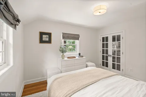 $1,115,000 | 4843 Arlington Boulevard, Arlington, VA 22203
