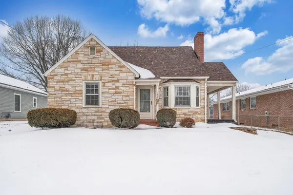 a front view of house with yard