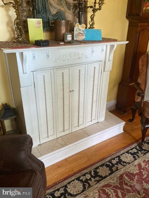 835 Spring City Road Phoenixville, PA 19460 - Photo 10 of 47 Built in Entertainment center in L.R.