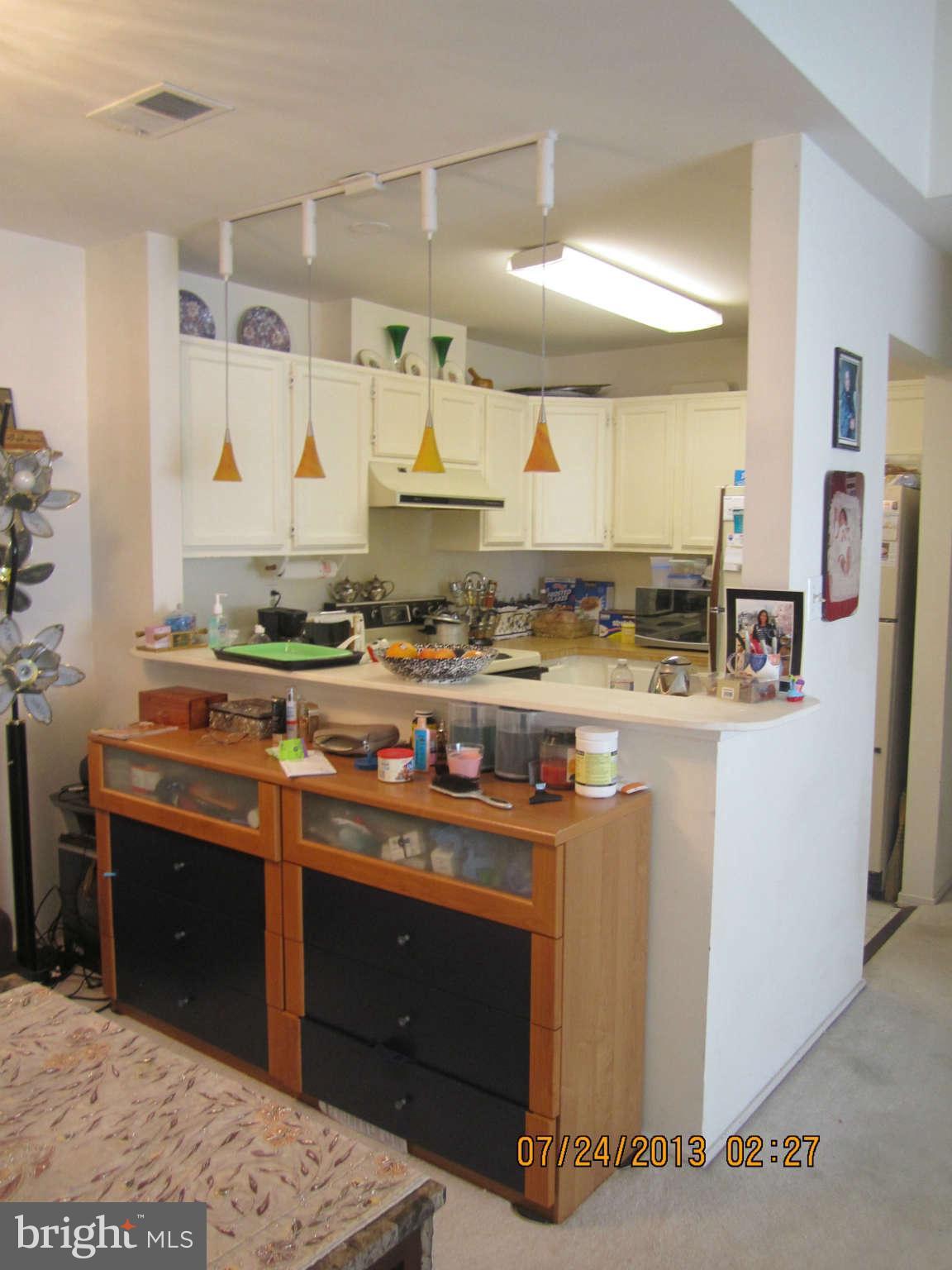 7811 Harrowgate Circle, Unit 8 Springfield, VA 22152 - Photo 5 of 10 Kitchen