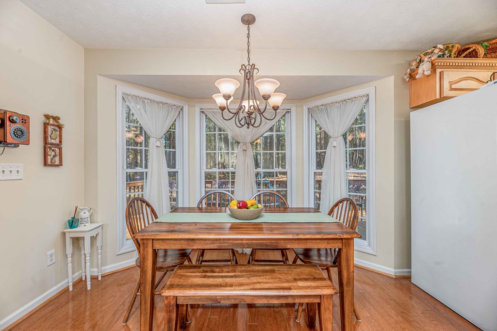1207 Mack Scott Road Pine Mountain, GA 31822 - Photo 35 of 38 Bay window dining area