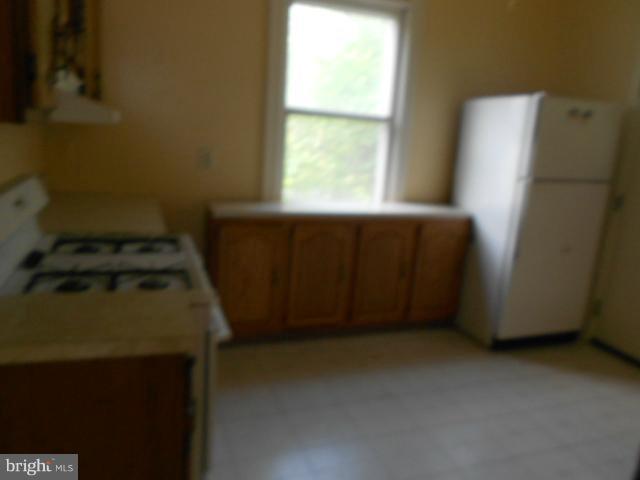 3607 Grantley Road Baltimore, MD 21215 - Photo 9 of 21 Kitchen